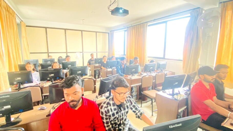 Participants learning accounting and financial management using Tally ERP software